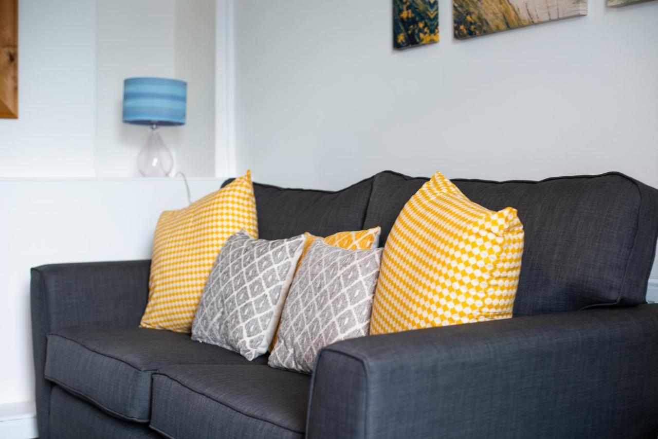 Parking, Smart Tv'S In All Rooms, Central Location 스완지 외부 사진
