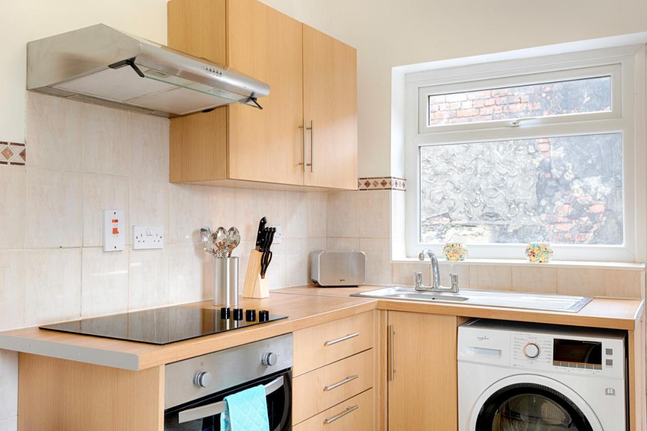 Parking, Smart Tv'S In All Rooms, Central Location 스완지 외부 사진